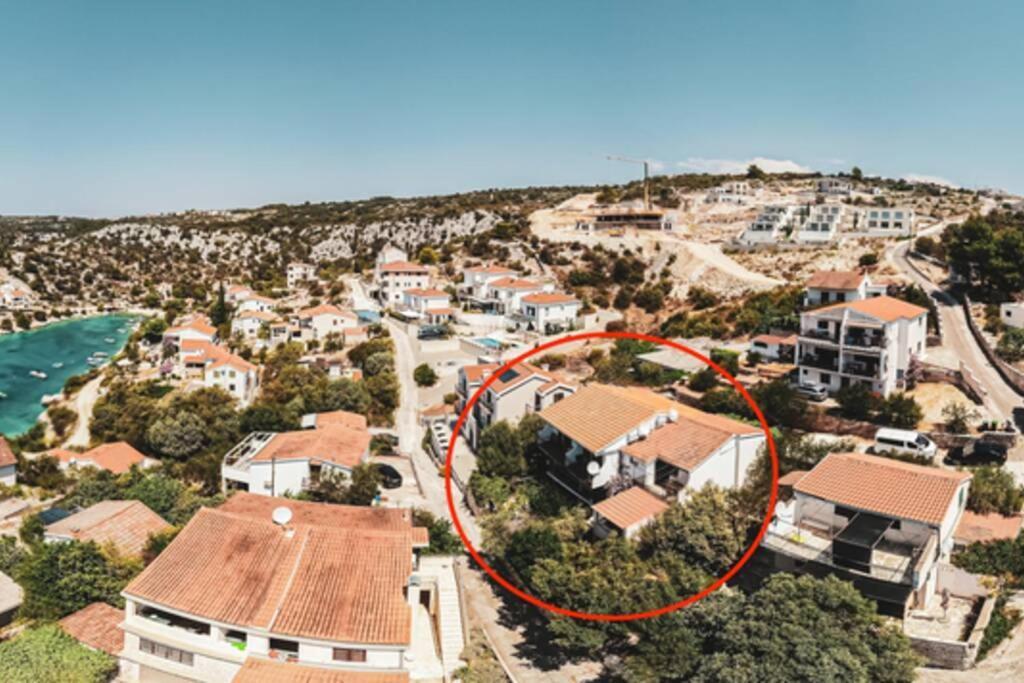 One Bedroom Apartment With Terrace And Seaview - B Sevid Dış mekan fotoğraf
